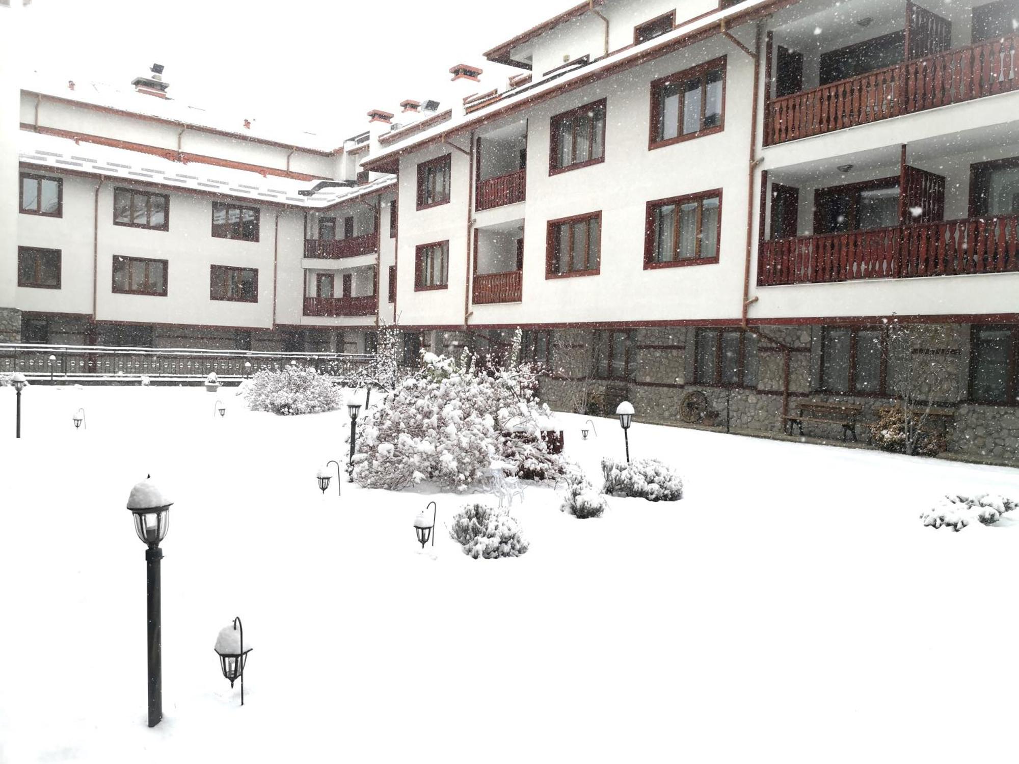 Pirin River Ski, Fun And Family 班斯科 外观 照片