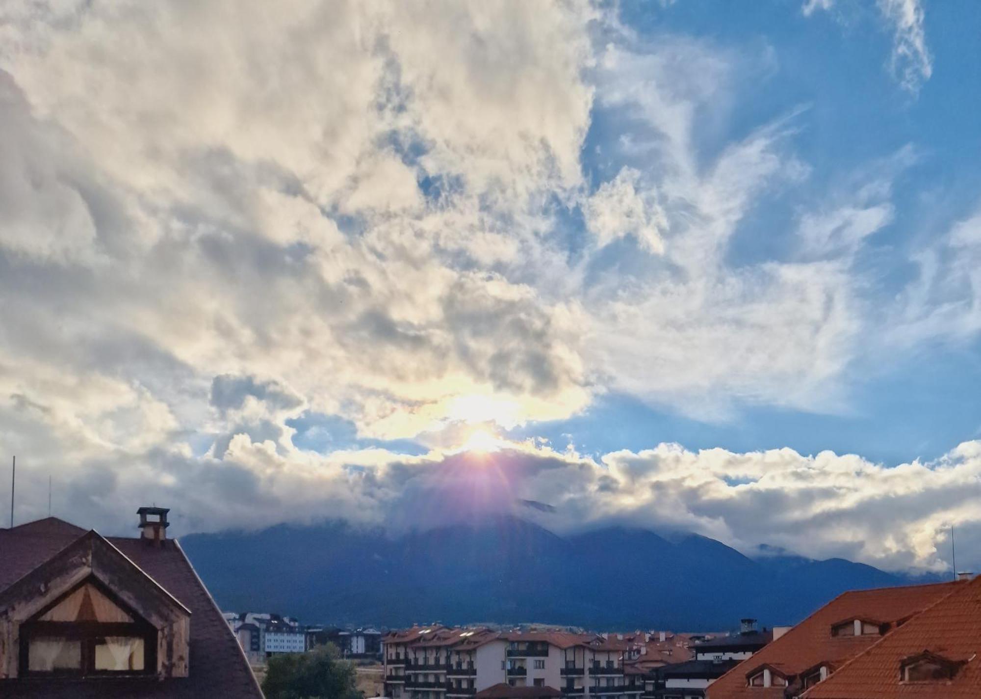 Pirin River Ski, Fun And Family 班斯科 客房 照片