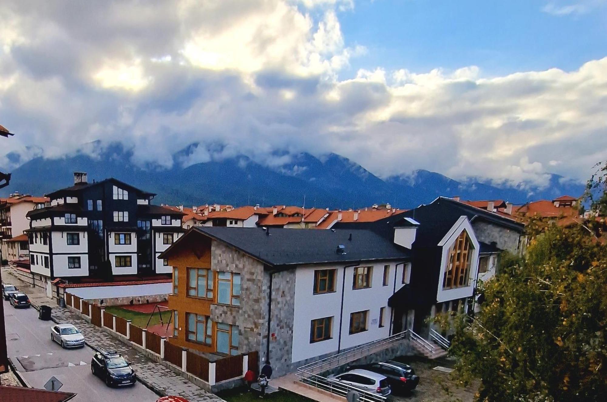 Pirin River Ski, Fun And Family 班斯科 客房 照片